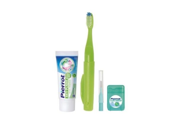Komplekt hambaharja, hambapasta, hambaniidi ja hambavaheharjaga